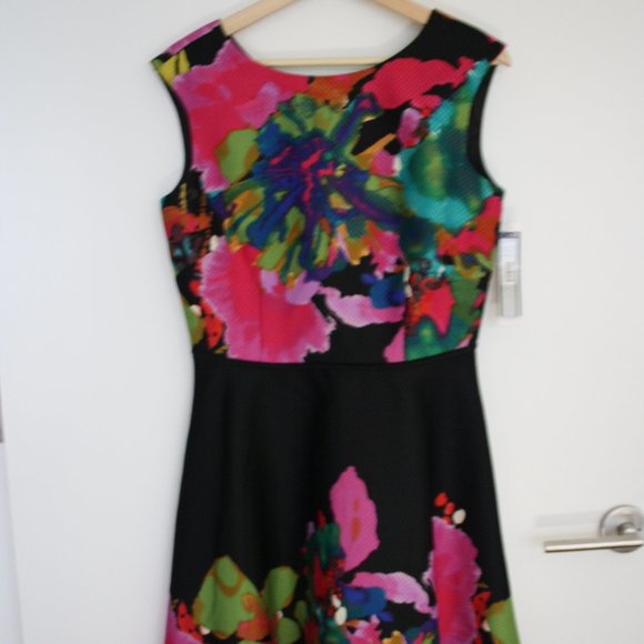 Tahari Dresses & Skirts - NWT Tahari abstract floral party dress colorful 6